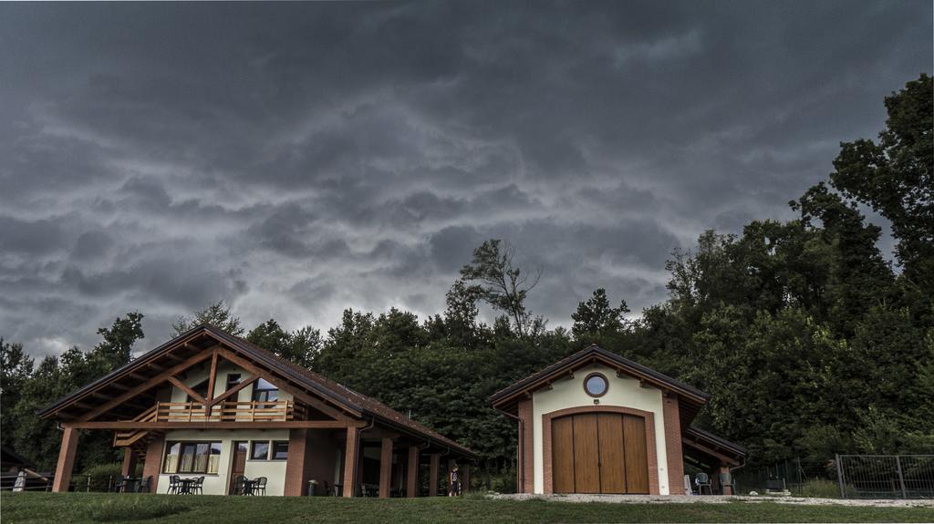 Agriturismo Altana Del Motto Rosso Gattico エクステリア 写真